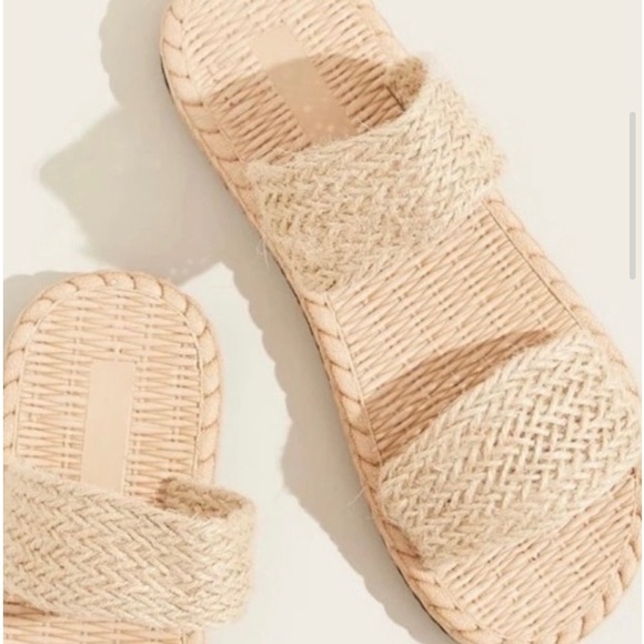 Double Strapped Sandals - Picture 4 of 4